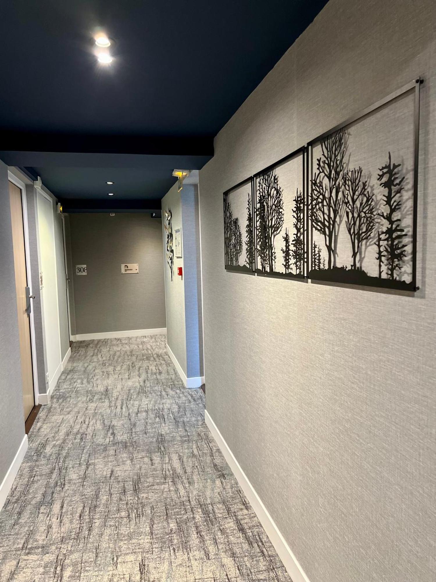 Kyriad 18 - Porte De Clignancourt - Montmartre 3*