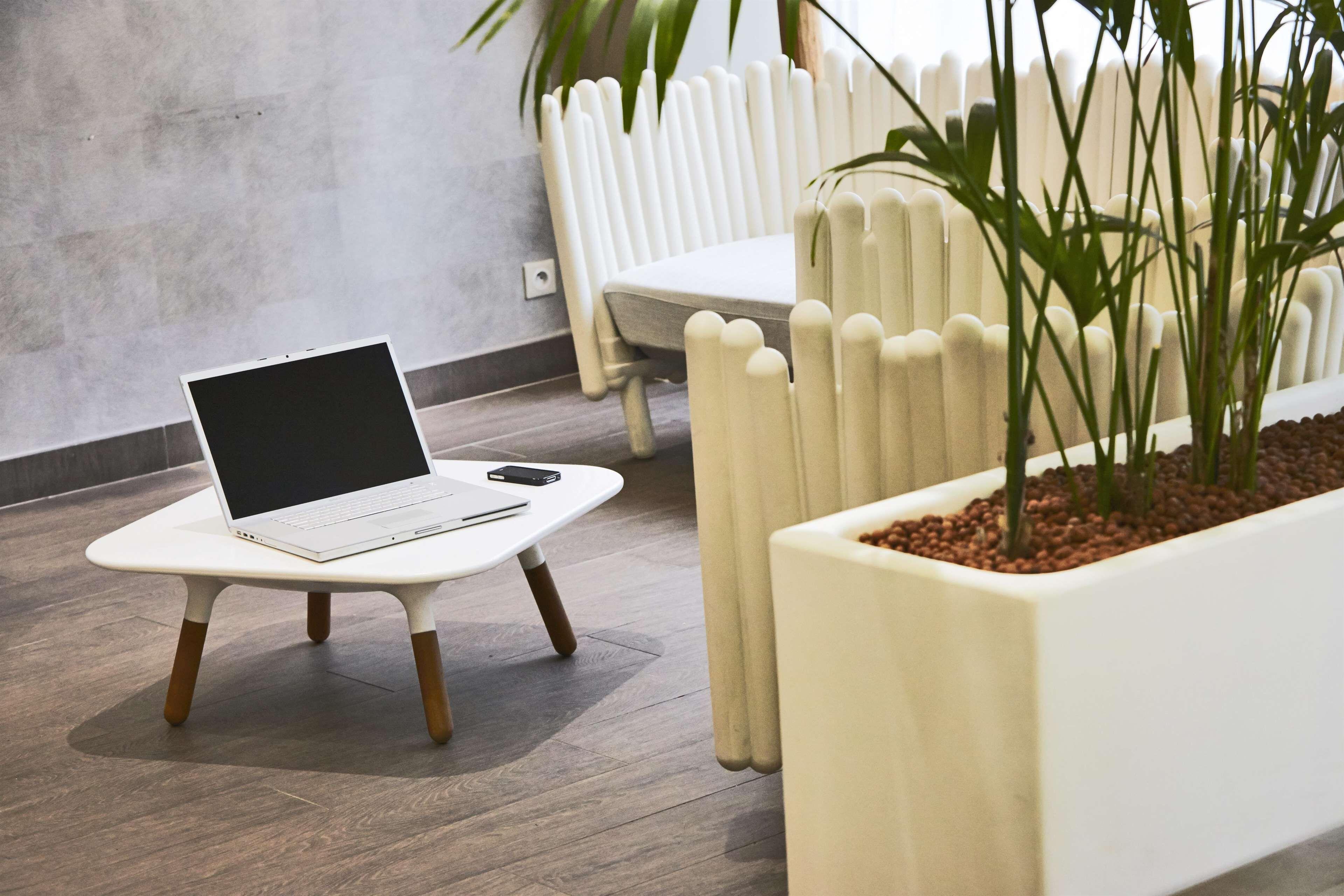 Kyriad 18 - Porte De Clignancourt - Montmartre Hotel 3*