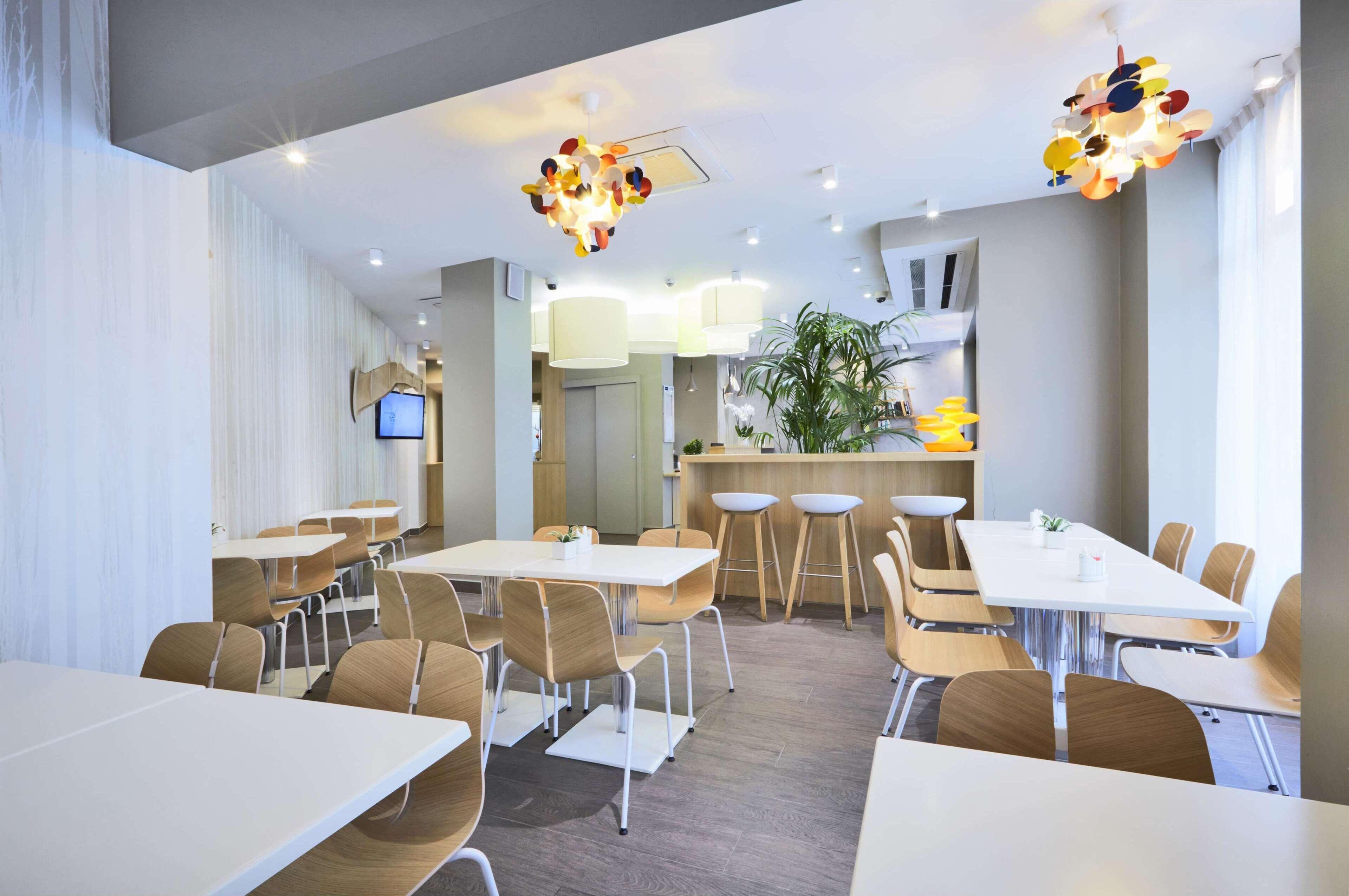 Kyriad 18 - Porte De Clignancourt - Montmartre