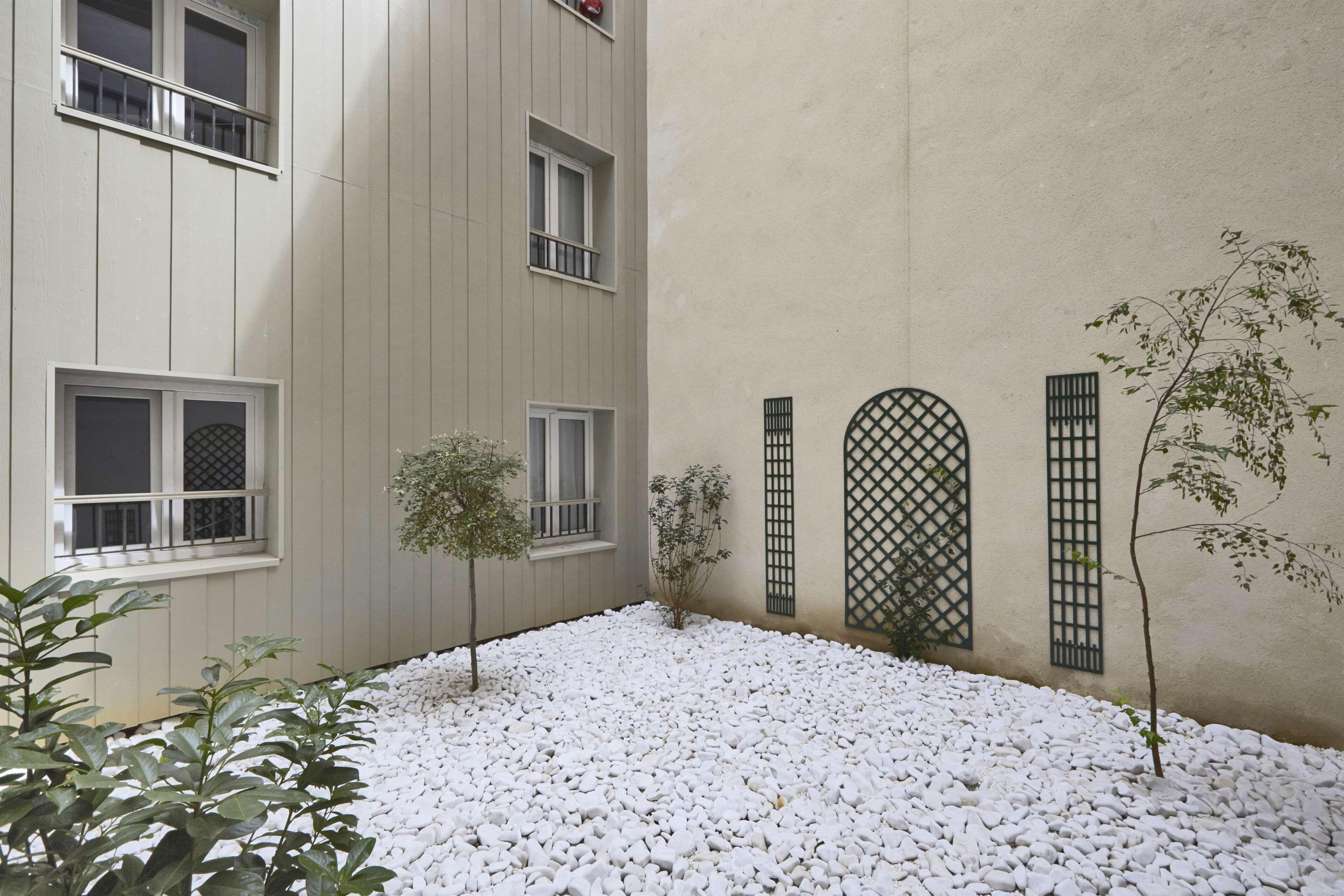 Kyriad 18 - Porte De Clignancourt - Montmartre 3* Parigi