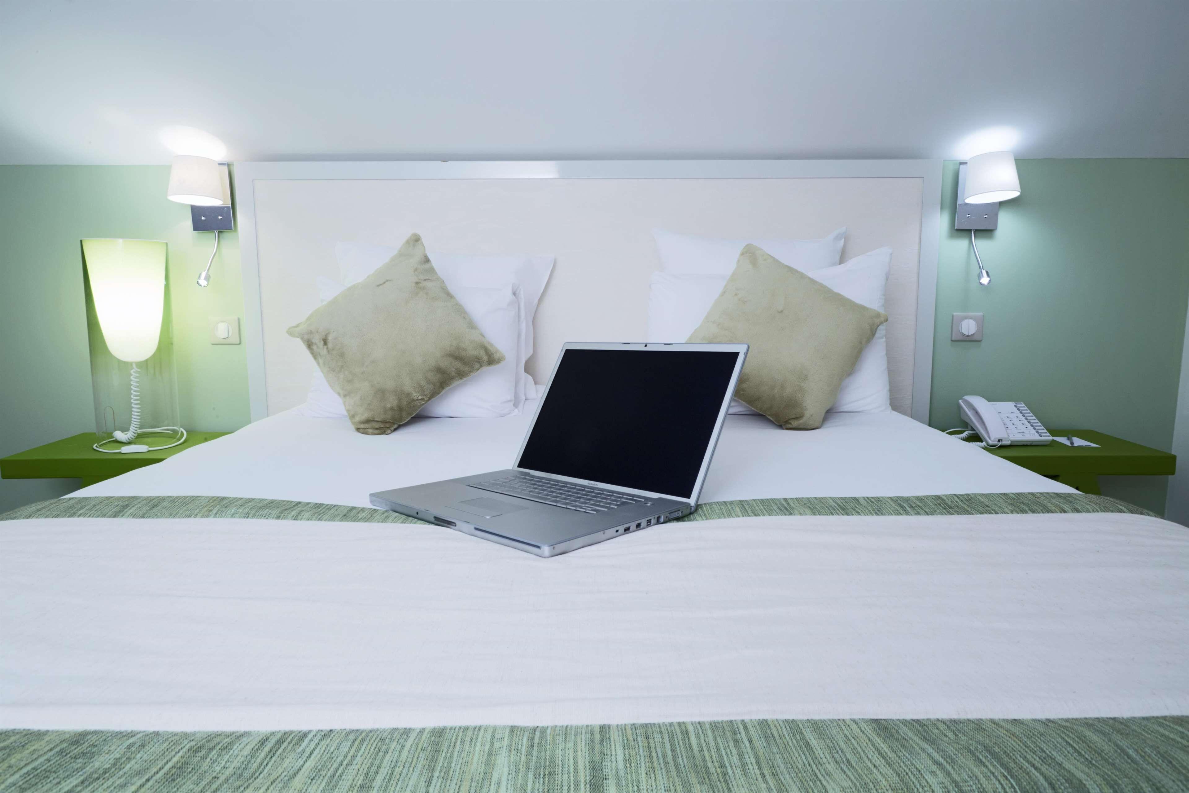 Kyriad 18 - Porte De Clignancourt - Montmartre Hotel 3*