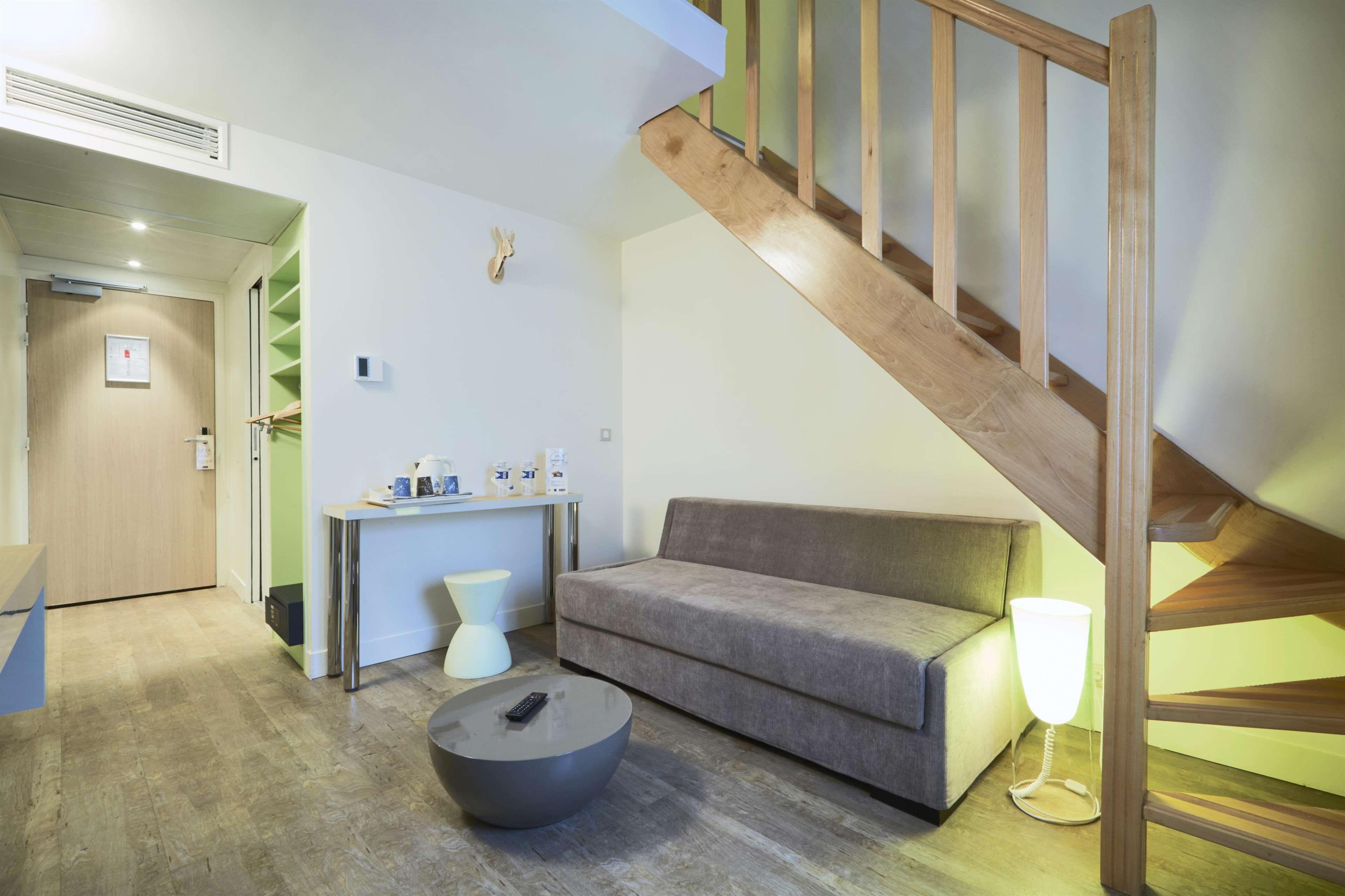 Kyriad 18 - Porte De Clignancourt - Montmartre Hotel