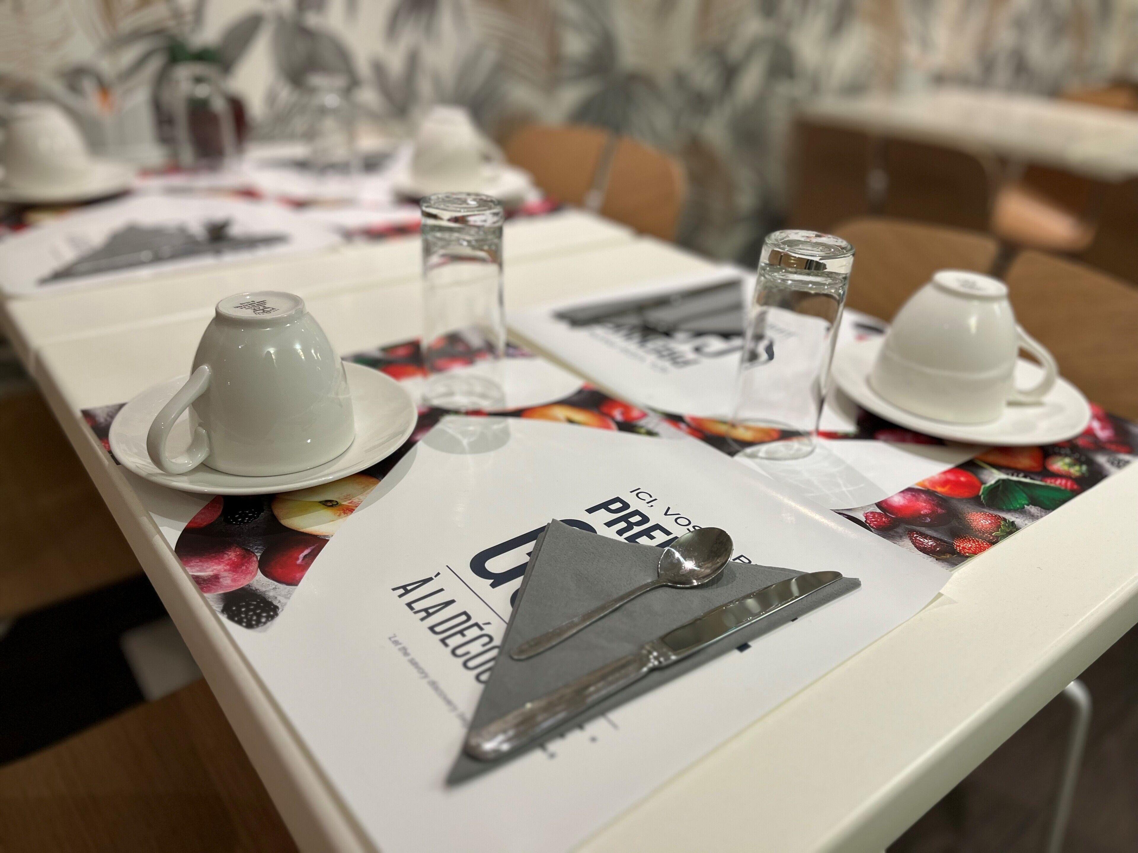 Kyriad 18 - Porte De Clignancourt - Montmartre Hotel