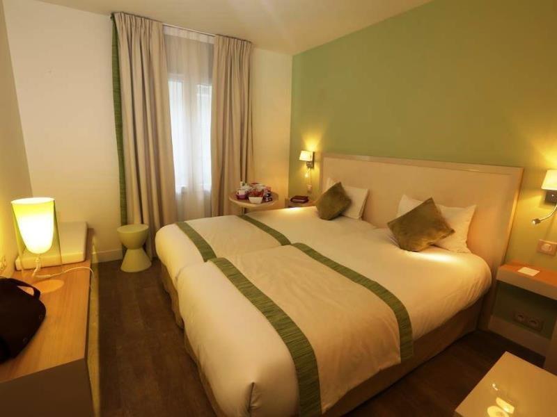 Kyriad 18 - Porte De Clignancourt - Montmartre Hotel Parigi